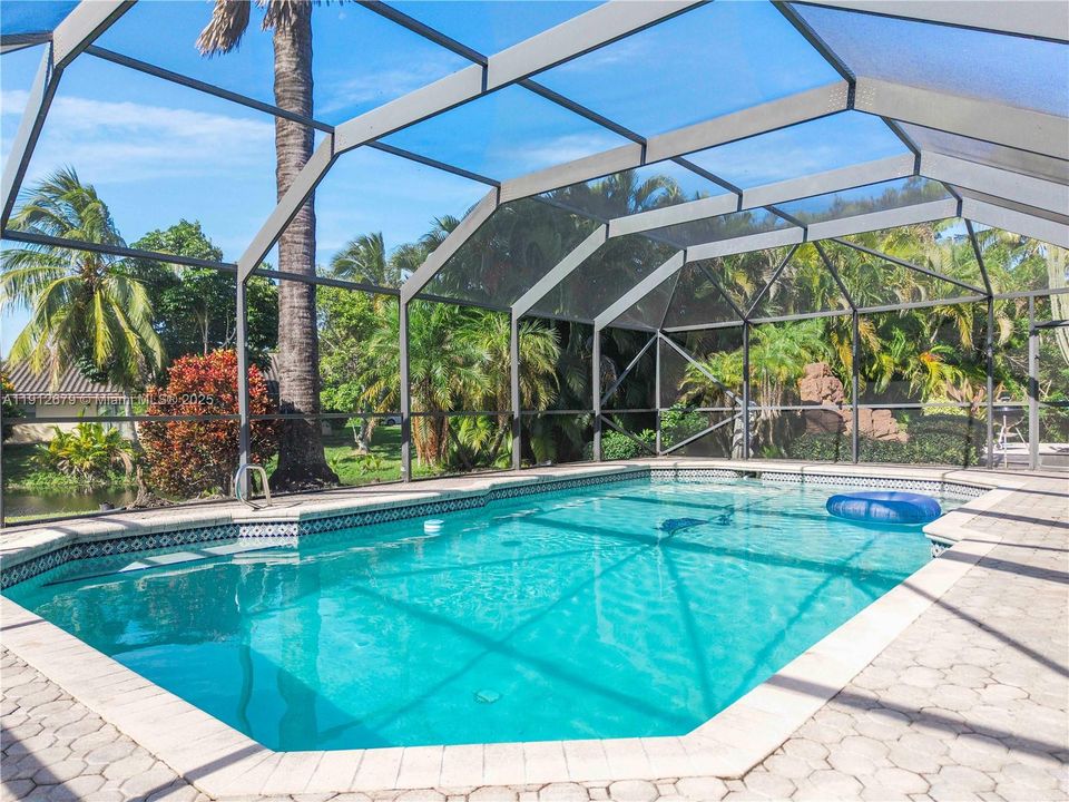 Active With Contract: $569,000 (3 beds, 2 baths, 1616 Square Feet)