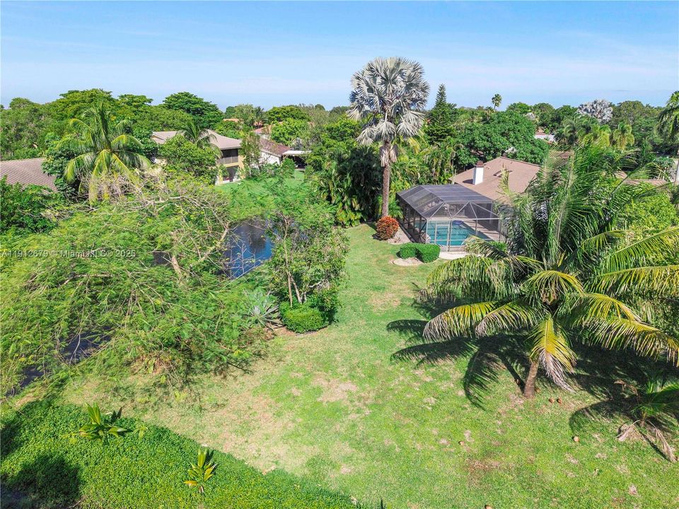 Active With Contract: $569,000 (3 beds, 2 baths, 1616 Square Feet)