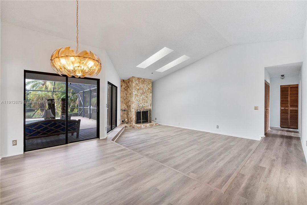 Active With Contract: $569,000 (3 beds, 2 baths, 1616 Square Feet)