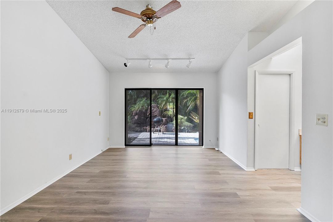 Active With Contract: $569,000 (3 beds, 2 baths, 1616 Square Feet)