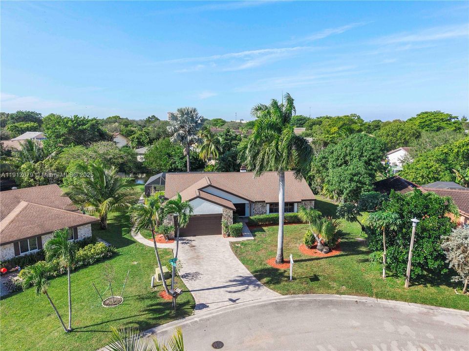 Active With Contract: $569,000 (3 beds, 2 baths, 1616 Square Feet)