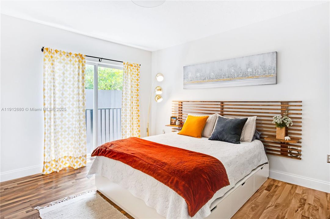 Recently Rented: $3,000 (2 beds, 2 baths, 1224 Square Feet)