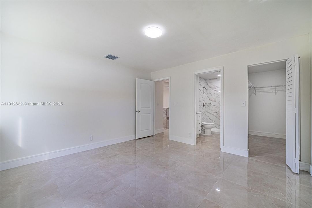 For Sale: $579,000 (3 beds, 2 baths, 1842 Square Feet)