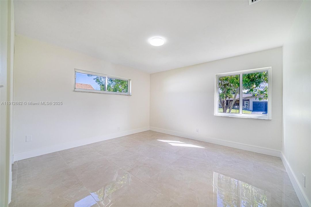 For Sale: $579,000 (3 beds, 2 baths, 1842 Square Feet)