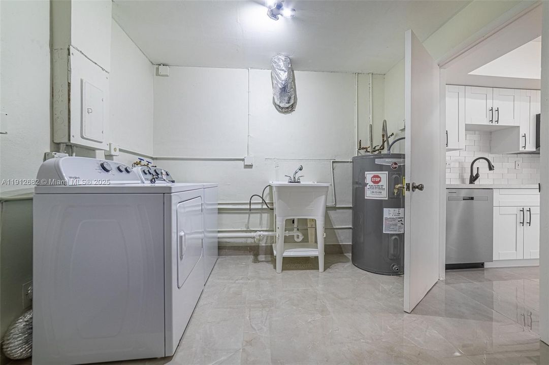 For Sale: $579,000 (3 beds, 2 baths, 1842 Square Feet)