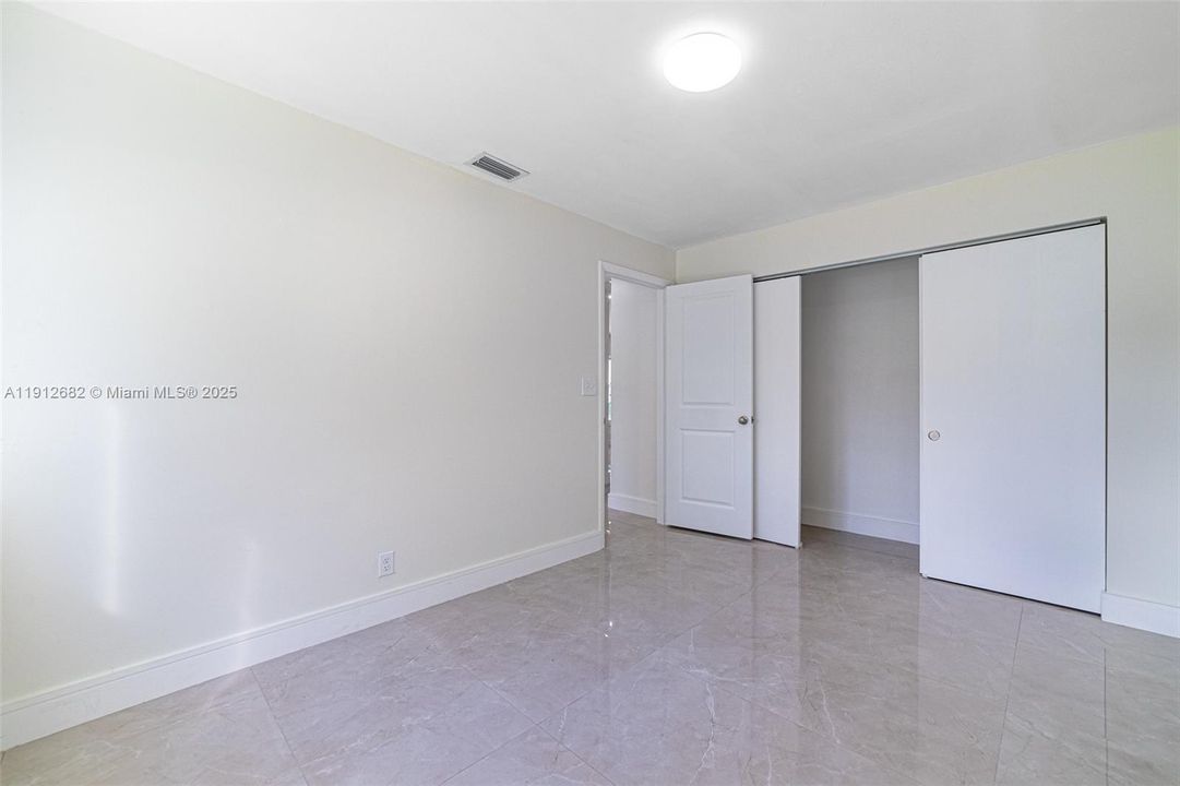 For Sale: $579,000 (3 beds, 2 baths, 1842 Square Feet)