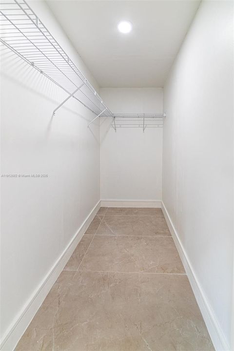 For Sale: $579,000 (3 beds, 2 baths, 1842 Square Feet)