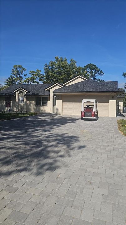 待售: $610,000 (4 贝兹, 2 浴室, 1695 平方英尺)