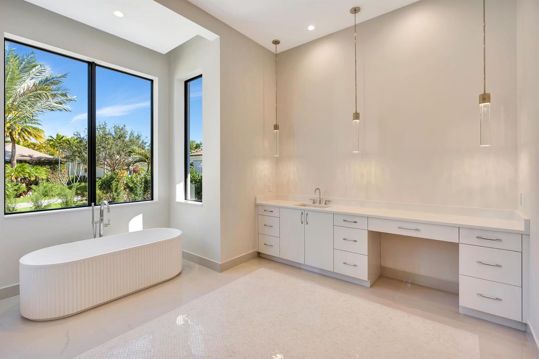Soaking Tub
