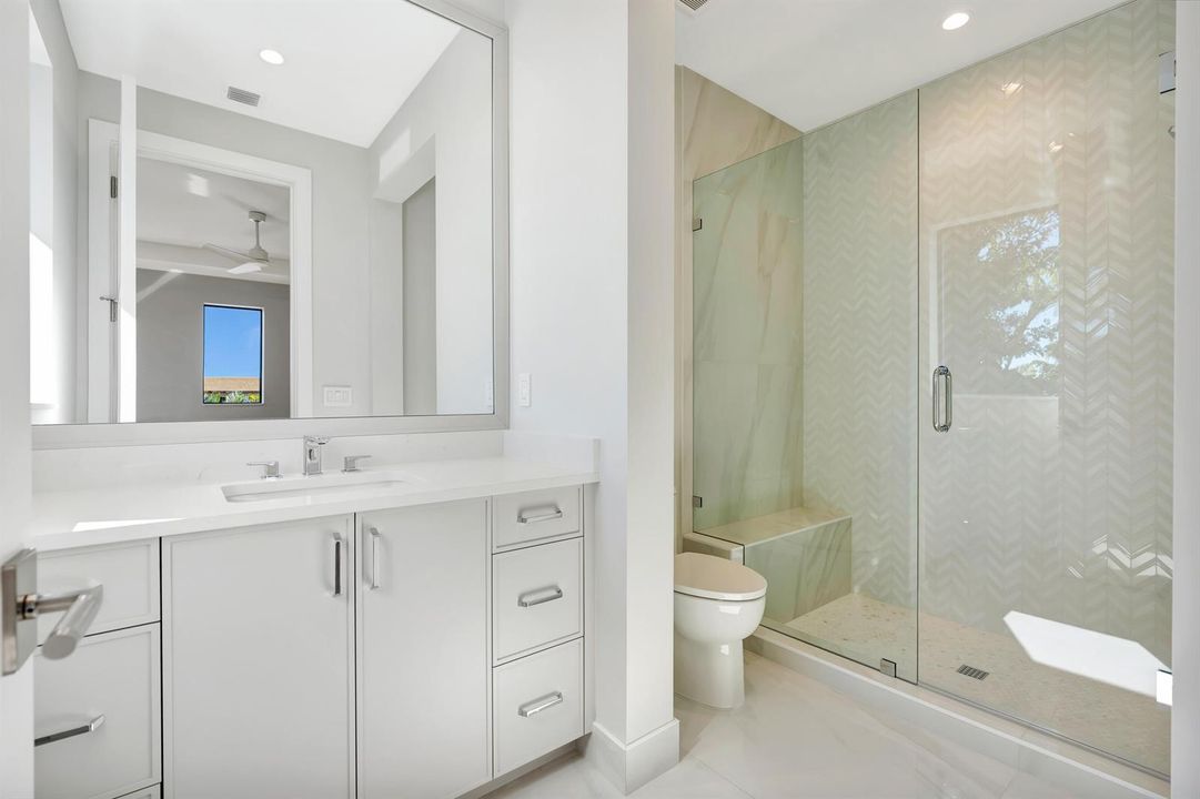 Guest Bath 3