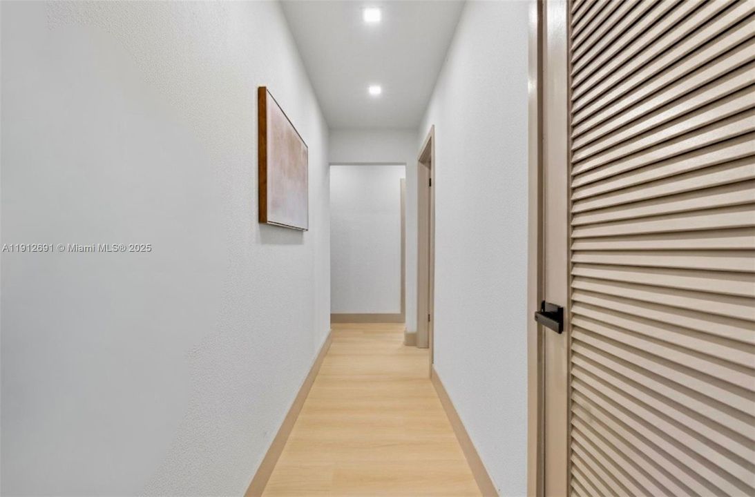 На продажу: $658,500 (4 спален, 2 ванн, 2346 Квадратных фут)