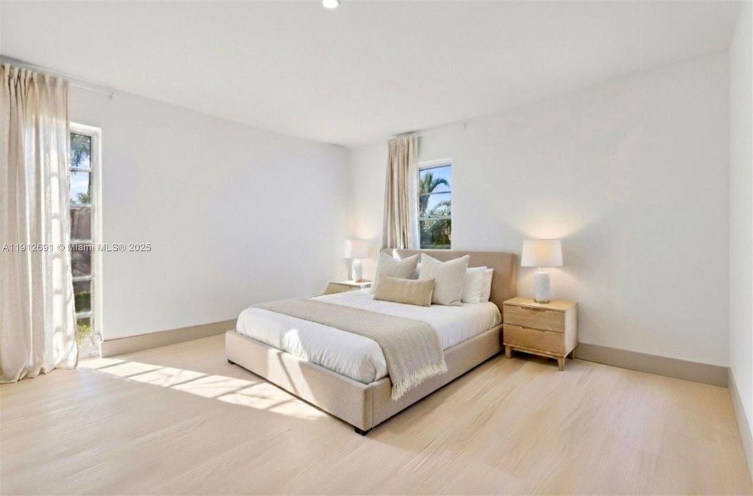 На продажу: $658,500 (4 спален, 2 ванн, 2346 Квадратных фут)