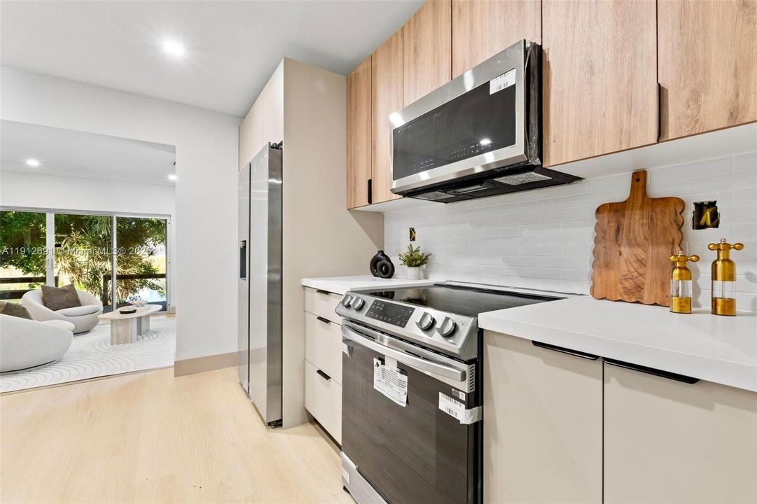 На продажу: $658,500 (4 спален, 2 ванн, 2346 Квадратных фут)