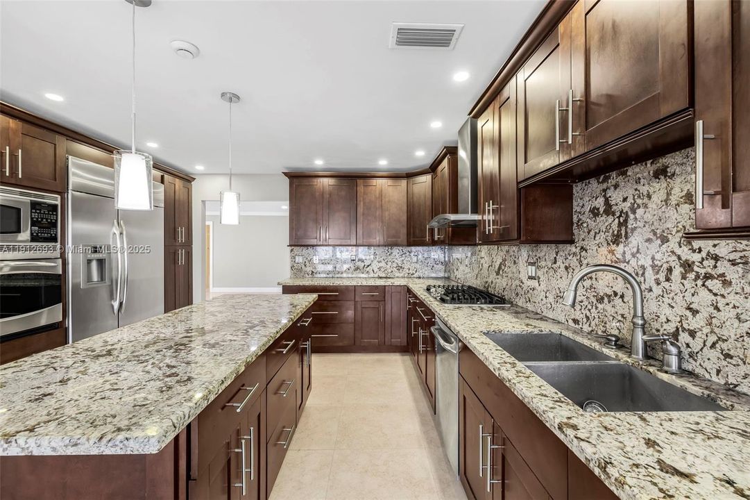 En Renta: $10,998 (5 camas, 4 baños, 2939 Pies cuadrados)