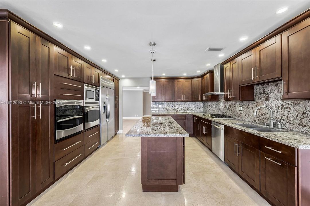 En Renta: $10,998 (5 camas, 4 baños, 2939 Pies cuadrados)