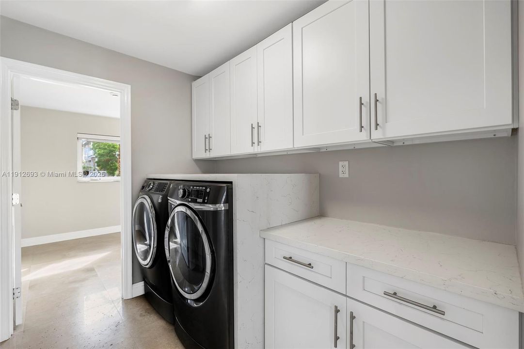 En Renta: $10,998 (5 camas, 4 baños, 2939 Pies cuadrados)