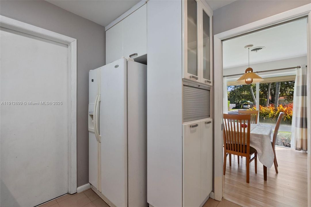 En Venta: $849,900 (3 camas, 2 baños, 1413 Pies cuadrados)