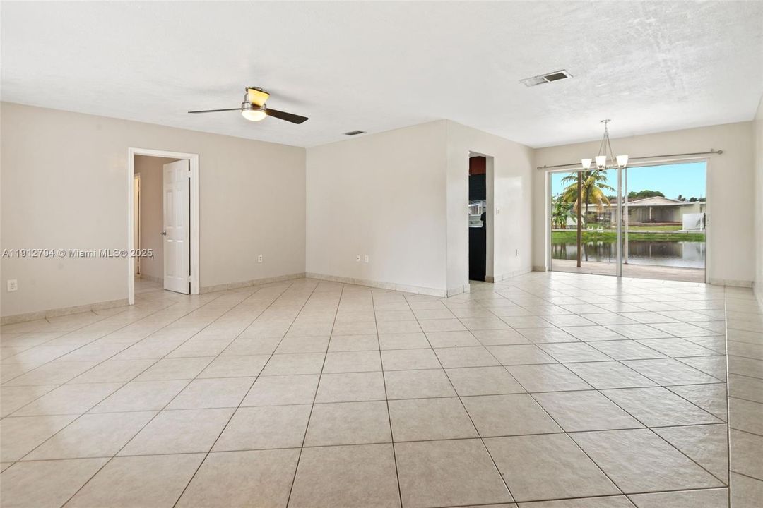 На продажу: $530,000 (3 спален, 2 ванн, 1544 Квадратных фут)