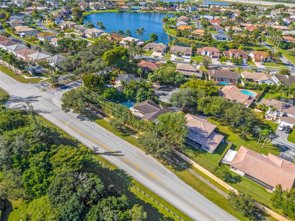 合同活跃: $823,500 (4 贝兹, 2 浴室, 0 平方英尺)