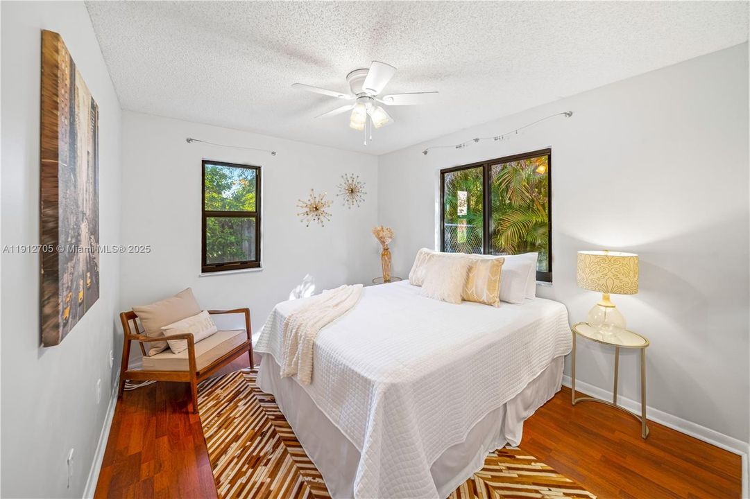 合同活跃: $823,500 (4 贝兹, 2 浴室, 0 平方英尺)