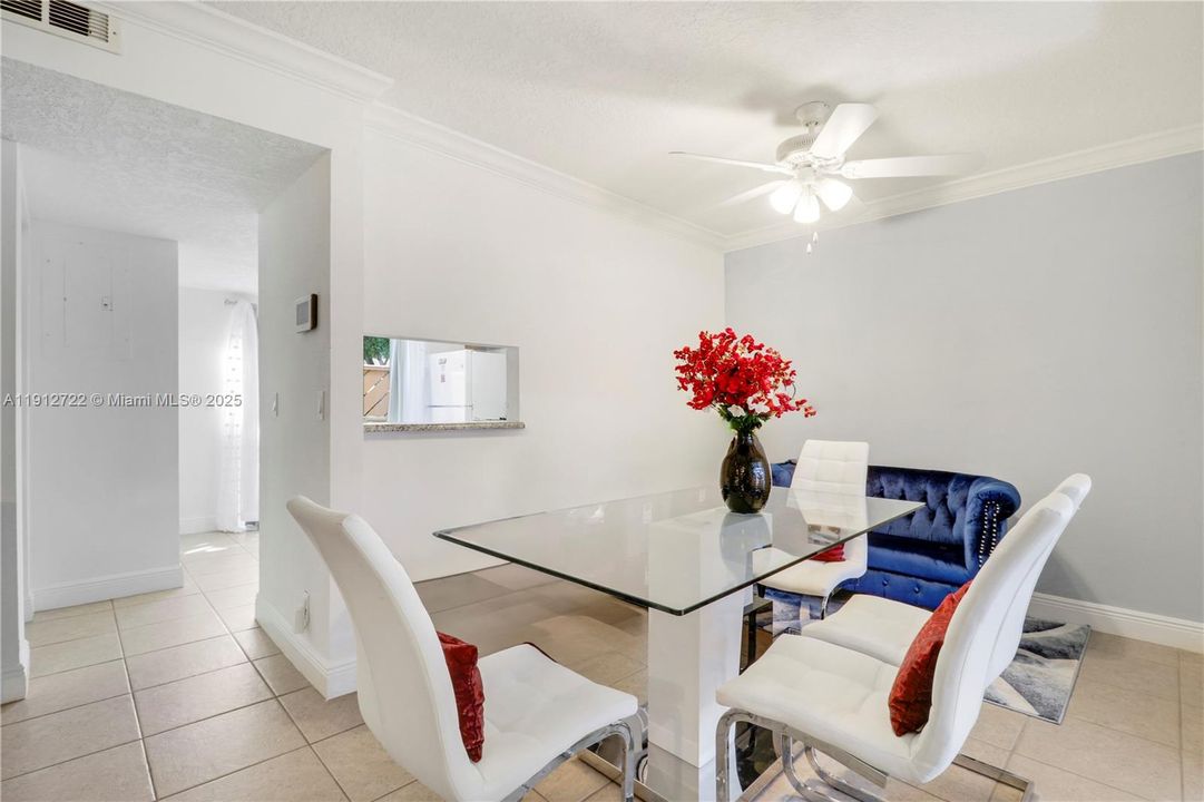 待售: $340,000 (2 贝兹, 2 浴室, 1284 平方英尺)