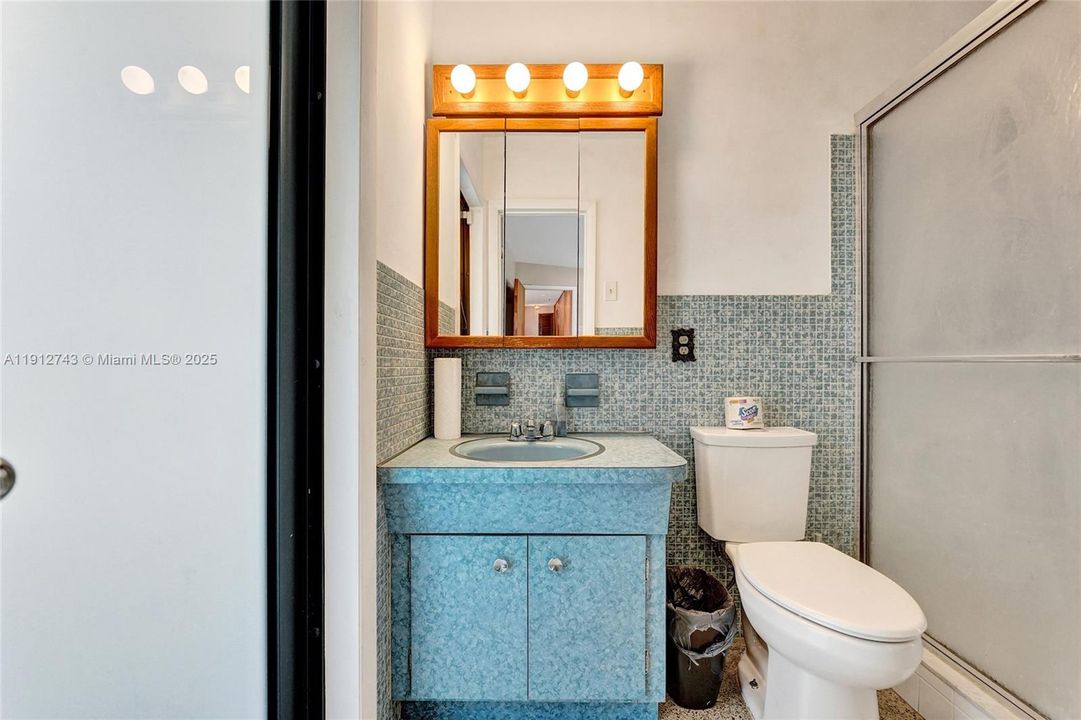 Active With Contract: $549,900 (3 beds, 2 baths, 1637 Square Feet)