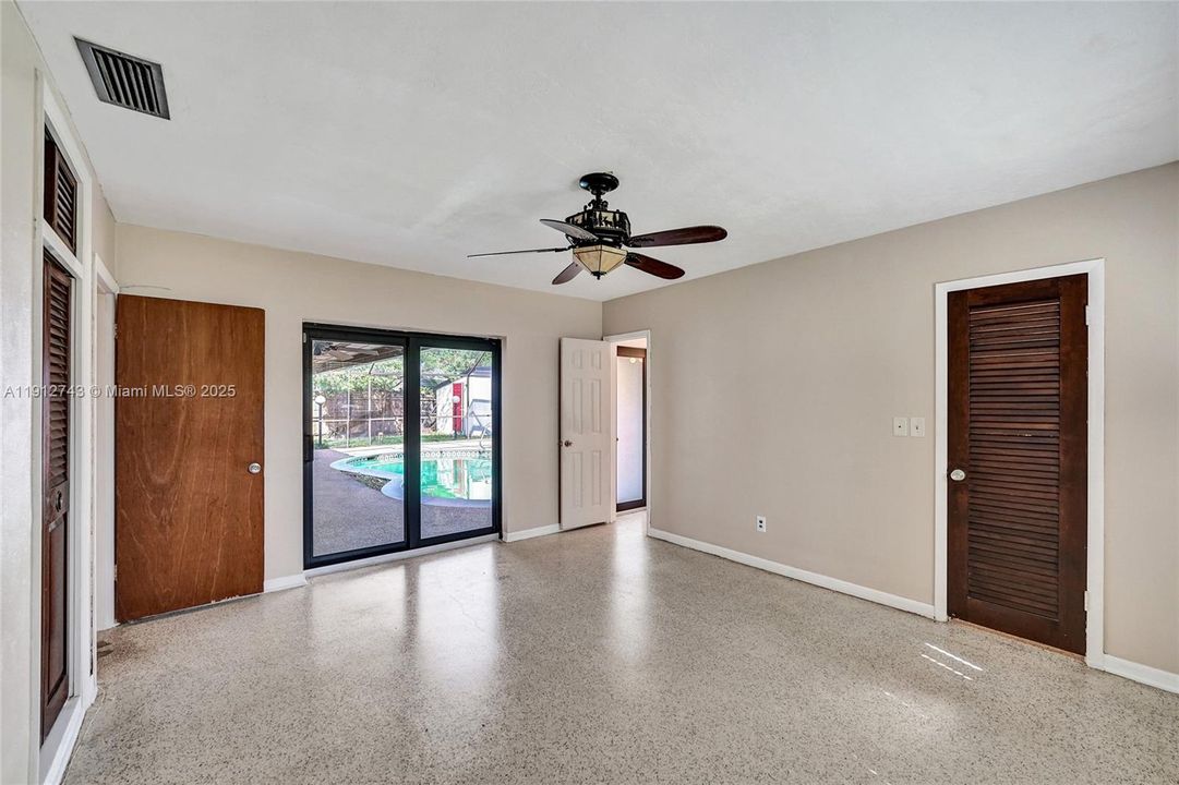 Active With Contract: $549,900 (3 beds, 2 baths, 1637 Square Feet)