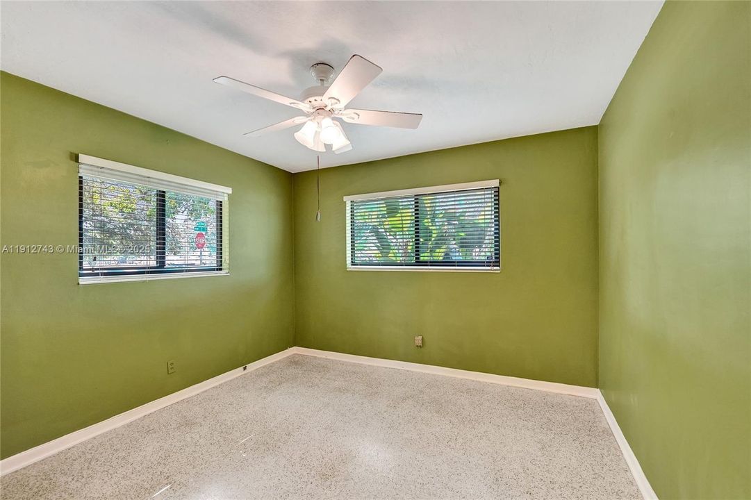 Active With Contract: $549,900 (3 beds, 2 baths, 1637 Square Feet)