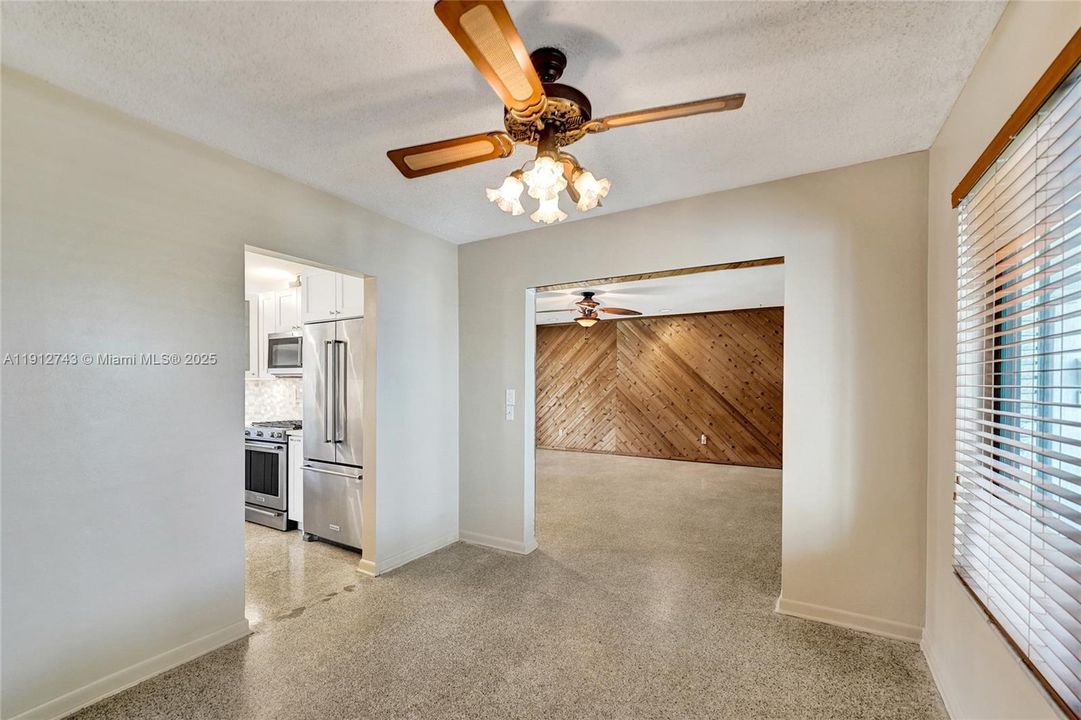 Active With Contract: $549,900 (3 beds, 2 baths, 1637 Square Feet)