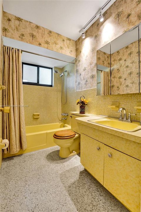 Active With Contract: $549,900 (3 beds, 2 baths, 1637 Square Feet)