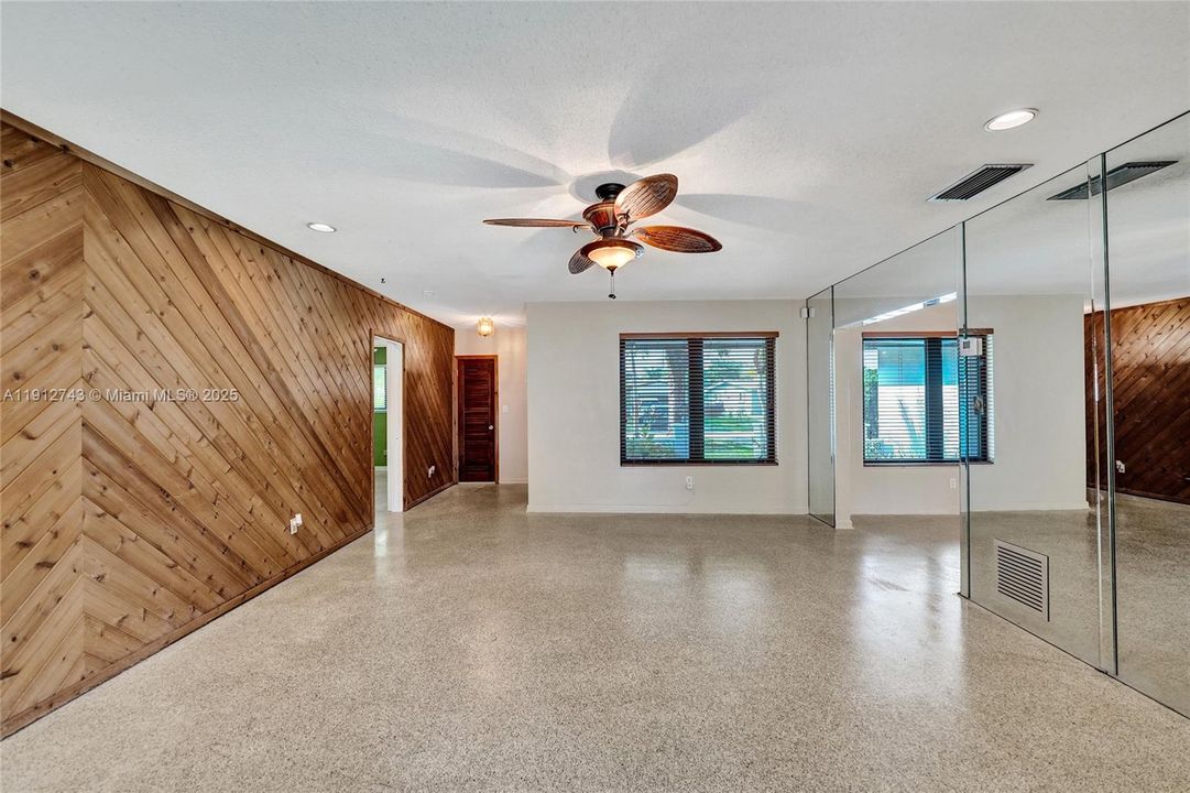 Active With Contract: $549,900 (3 beds, 2 baths, 1637 Square Feet)