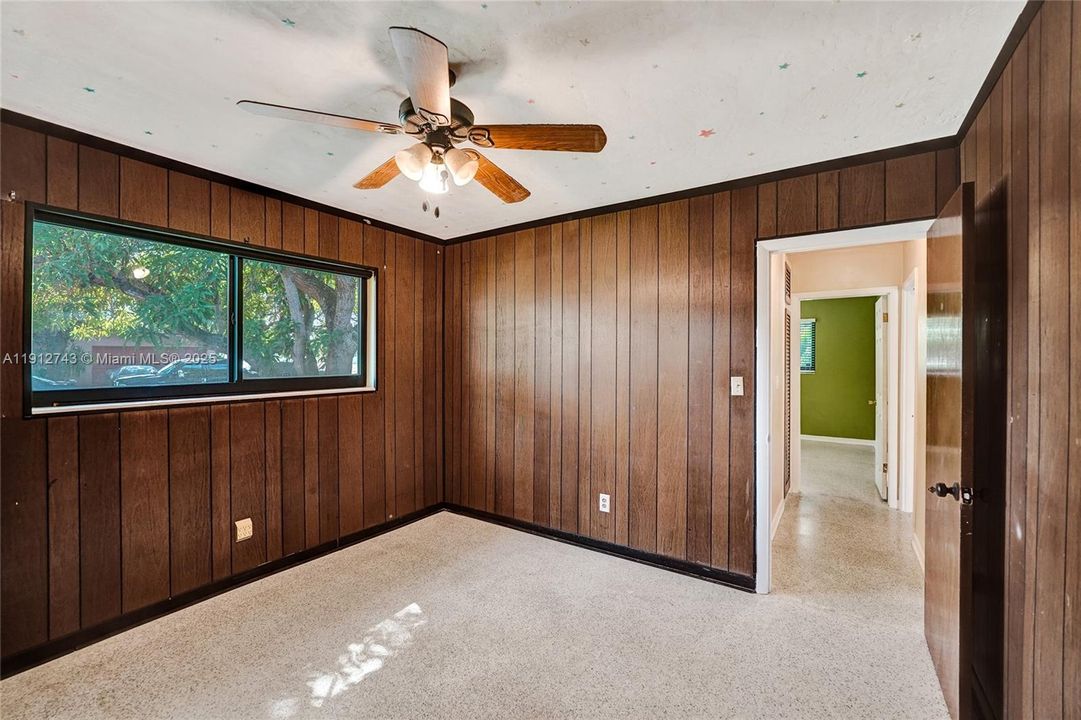 Active With Contract: $549,900 (3 beds, 2 baths, 1637 Square Feet)