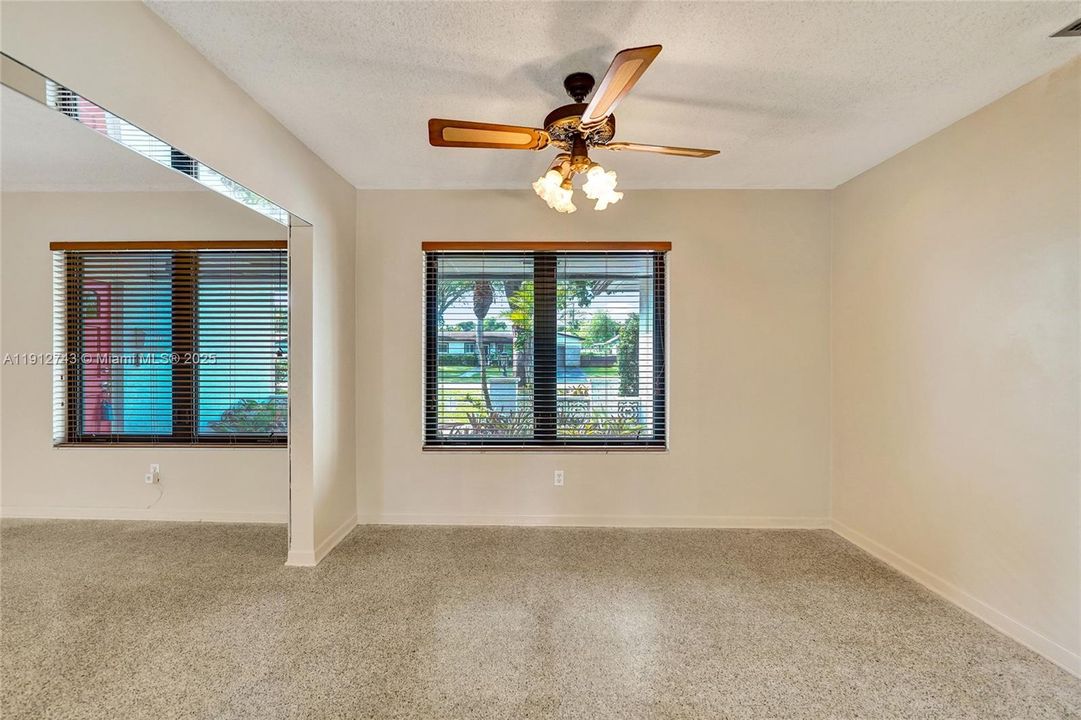 Active With Contract: $549,900 (3 beds, 2 baths, 1637 Square Feet)