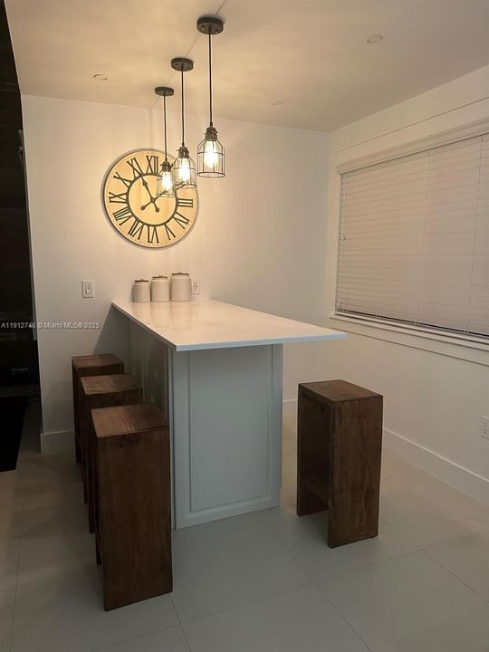 Recientemente alquilado: $2,590 (2 camas, 2 baños, 1005 Pies cuadrados)