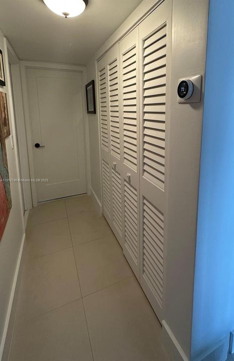 Recientemente alquilado: $2,590 (2 camas, 2 baños, 1005 Pies cuadrados)