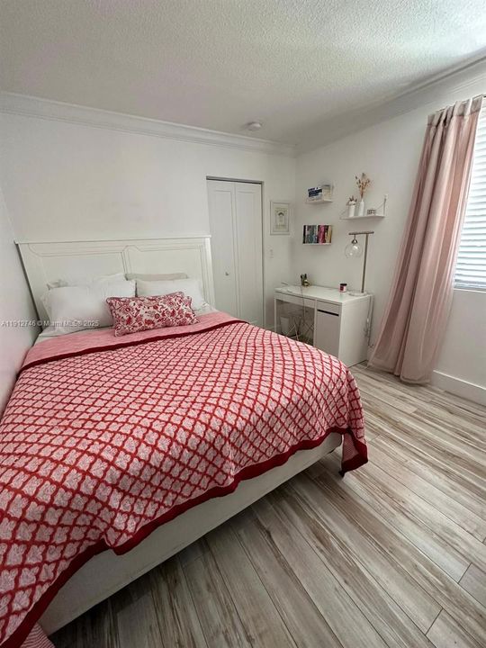 Recientemente alquilado: $2,590 (2 camas, 2 baños, 1005 Pies cuadrados)