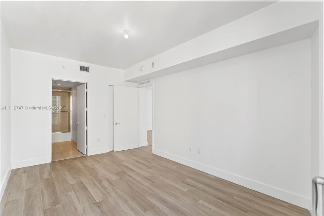 待售: $799,000 (2 贝兹, 2 浴室, 1178 平方英尺)