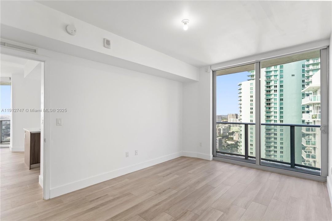 待售: $799,000 (2 贝兹, 2 浴室, 1178 平方英尺)