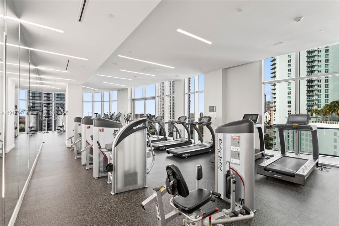 待售: $799,000 (2 贝兹, 2 浴室, 1178 平方英尺)