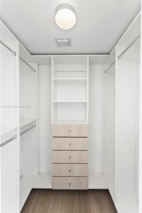 待售: $799,000 (2 贝兹, 2 浴室, 1178 平方英尺)