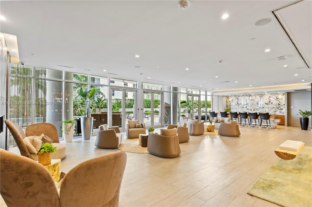 待售: $799,000 (2 贝兹, 2 浴室, 1178 平方英尺)