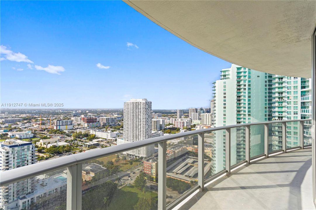 待售: $799,000 (2 贝兹, 2 浴室, 1178 平方英尺)