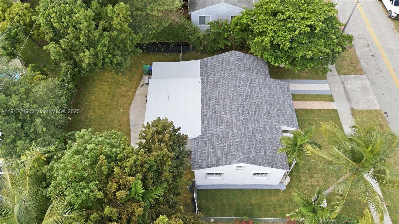 En Venta: $824,900 (4 camas, 3 baños, 1502 Pies cuadrados)