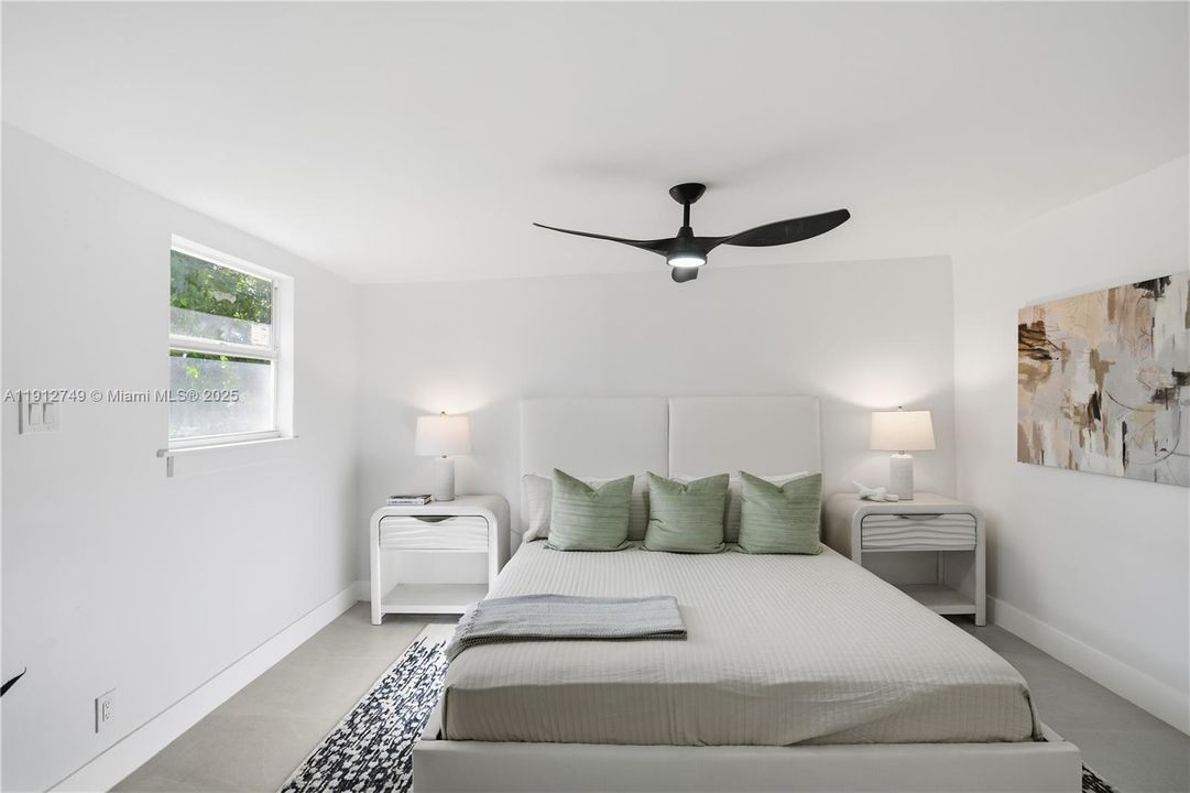 En Venta: $824,900 (4 camas, 3 baños, 1502 Pies cuadrados)