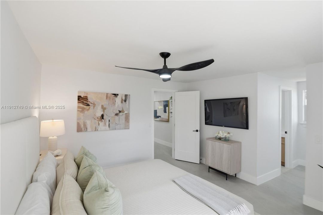 En Venta: $824,900 (4 camas, 3 baños, 1502 Pies cuadrados)