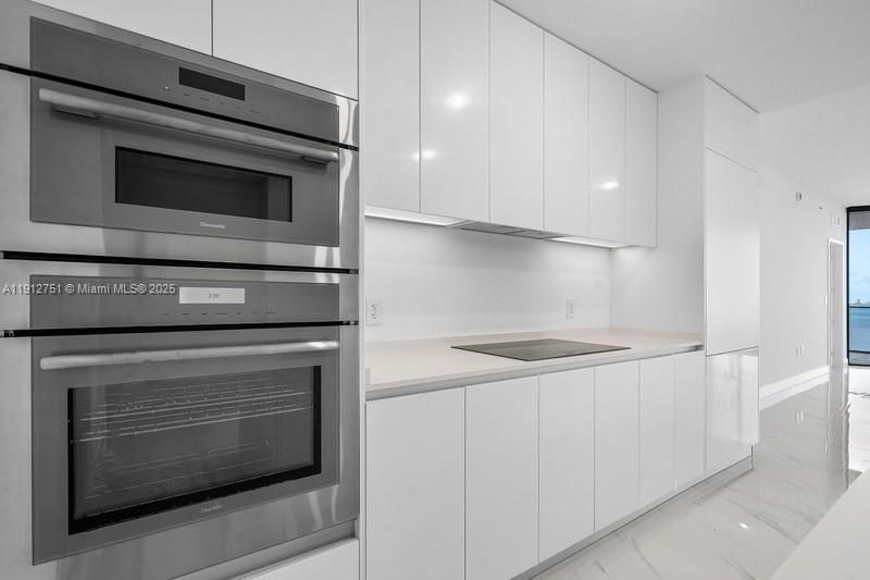 For Sale: $1,950,000 (3 beds, 3 baths, 1639 Square Feet)