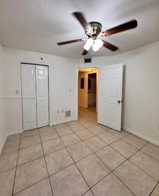 Activo con contrato: $2,300 (2 camas, 1 baños, 778 Pies cuadrados)