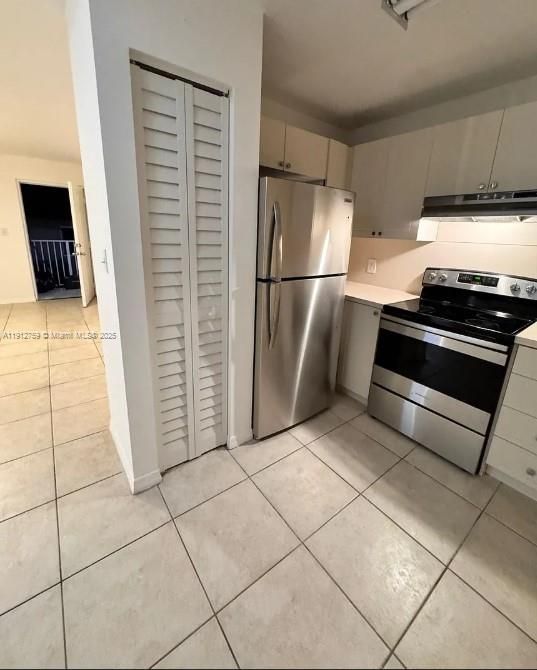 Activo con contrato: $2,300 (2 camas, 1 baños, 778 Pies cuadrados)