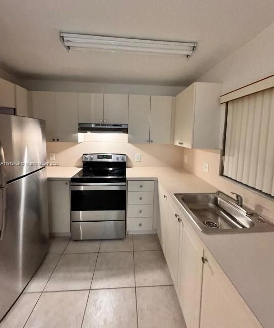 Activo con contrato: $2,300 (2 camas, 1 baños, 778 Pies cuadrados)