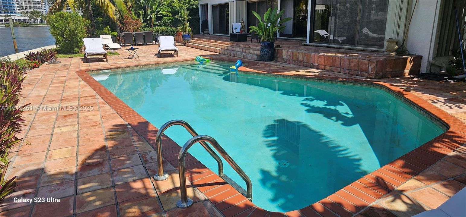 For Sale: $10,700,000 (6 beds, 5 baths, 5012 Square Feet)